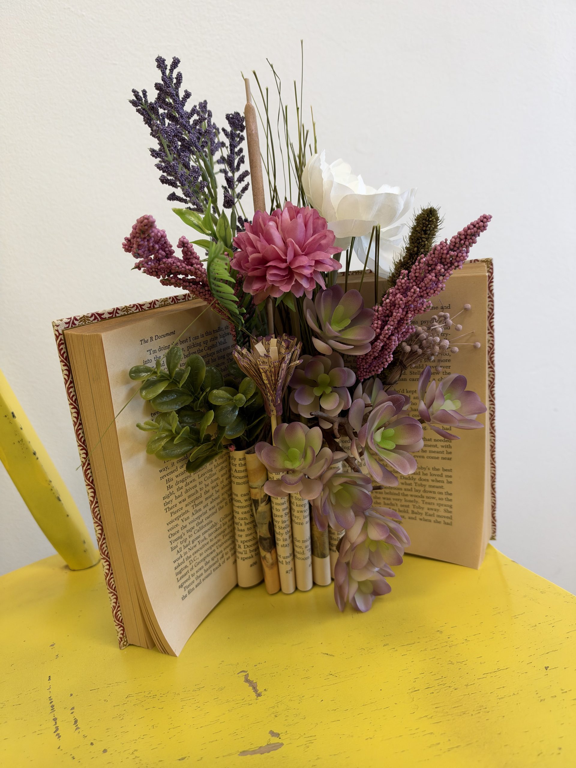 📚🌸 Altered Book Floral Vase Workshop 🌸📚